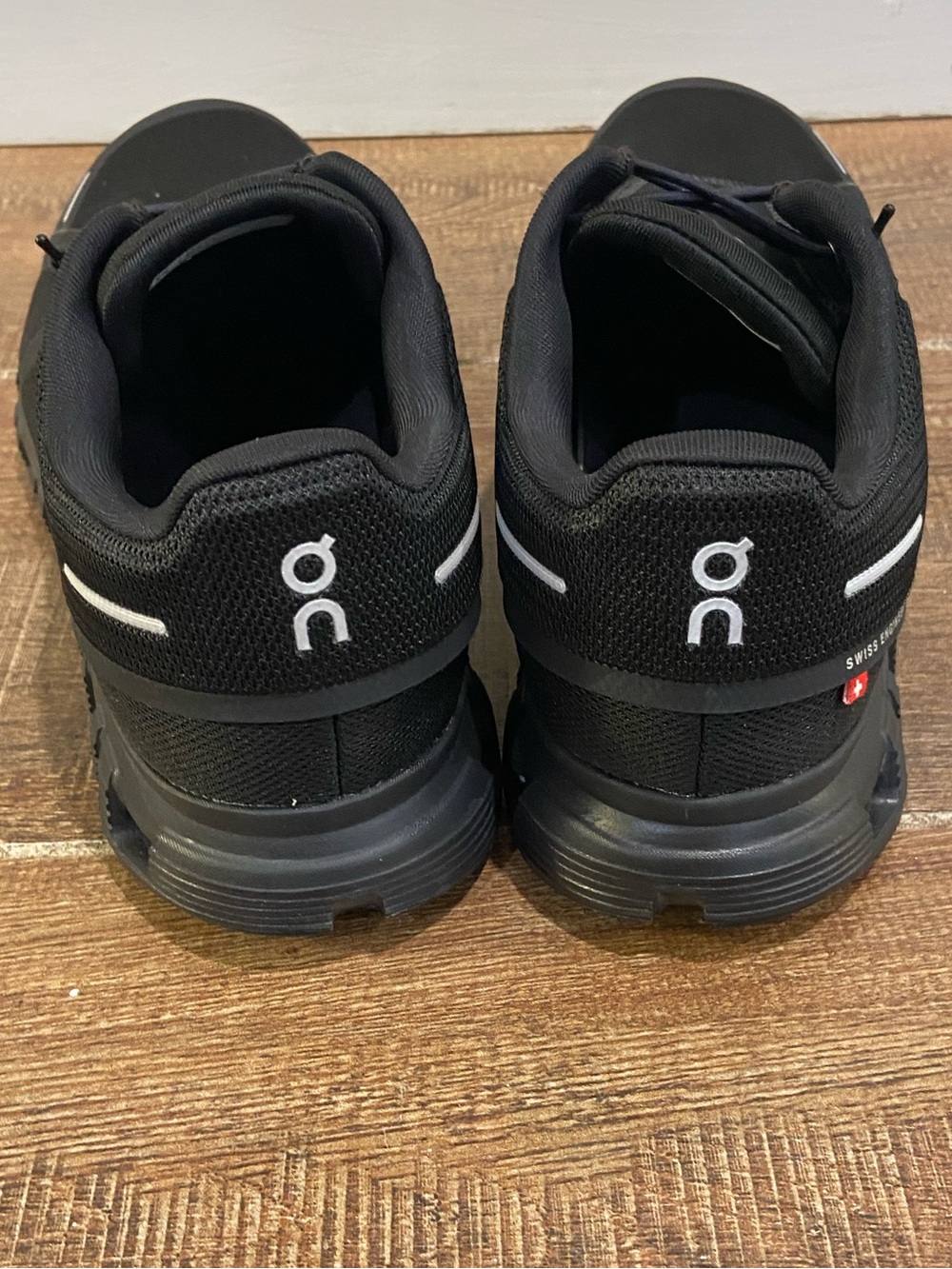 On Cloud 6 Running Shoes All Black Lightweight Athletic Sneakers Women 12 NWT - Picture 3 of 10